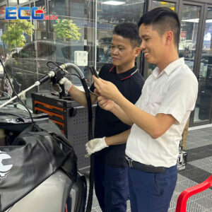 Máy Bắn Đá Khô CO2 Wisconsin W9000